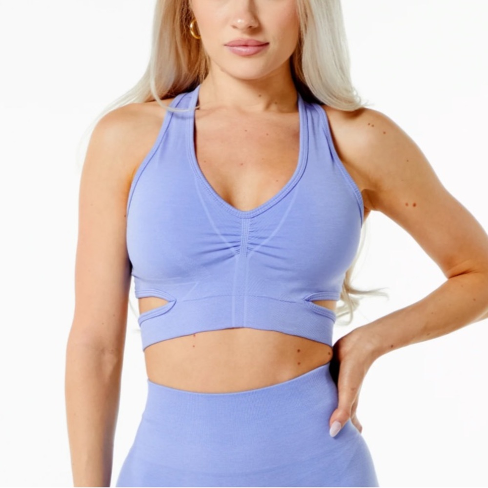 Alphalete Women’s Stratus Padded Sports Bra